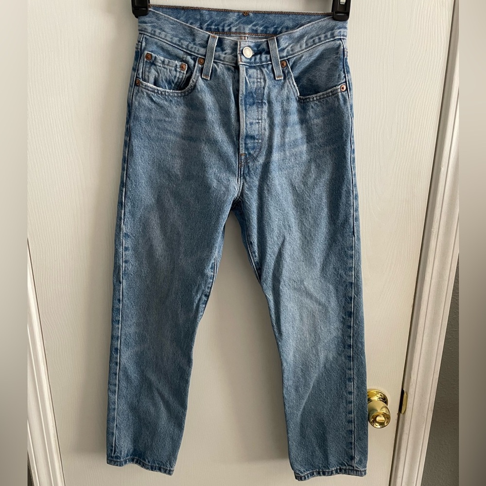 Levi’s 501 cropped jeans